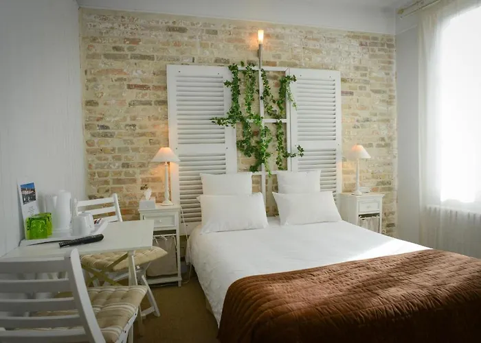 Logis Restaurant L'auberge Normande カランタン