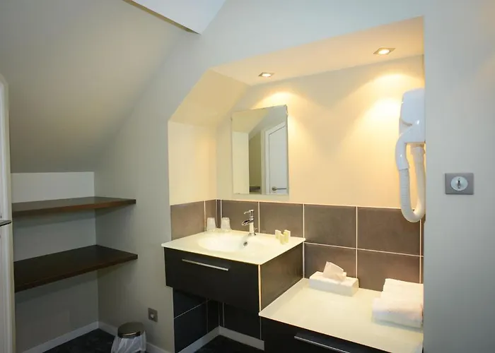 ホテル Logis Restaurant L'auberge Normande 2*