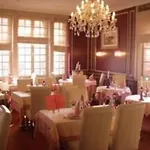 Hotel Logis Restaurant L'auberge Normande Carentan