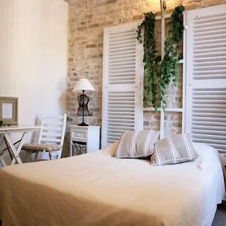 Hotel Logis Restaurant L'auberge Normande