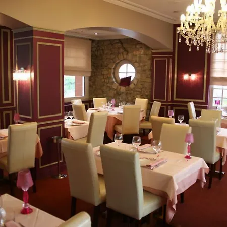 Logis Restaurant L'auberge Normande Карантан