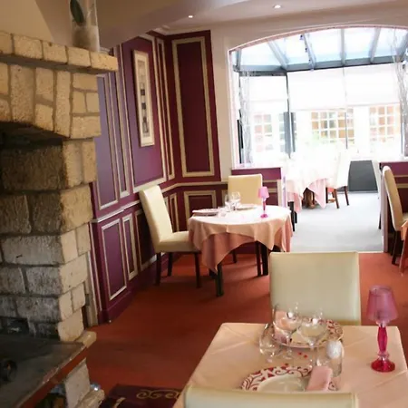 Отель Logis Restaurant L'auberge Normande