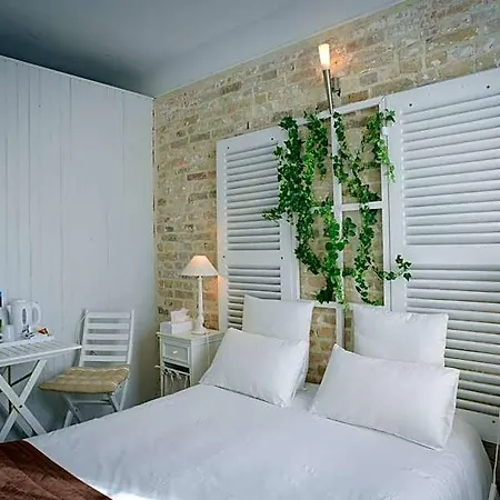 Hotel Logis Restaurant L'auberge Normande