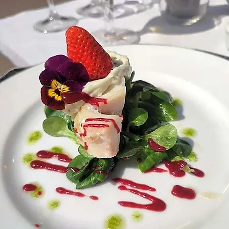 Logis Restaurant L'auberge Normande 2* Carentan