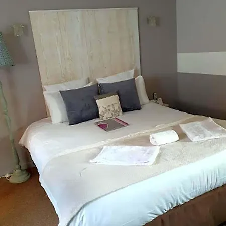 Logis Restaurant L'auberge Normande فندق 2*