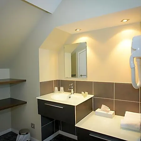 Hotel Logis Restaurant L'auberge Normande 2*