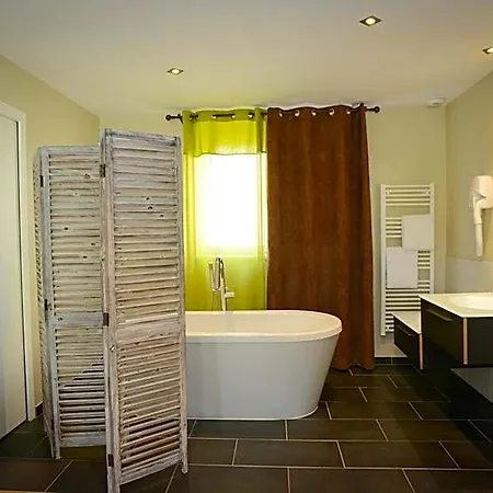 Logis Restaurant L'auberge Normande 2*