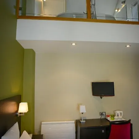 فندق Logis Restaurant L'auberge Normande 2*