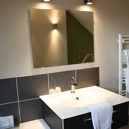 Отель Logis Restaurant L'auberge Normande
