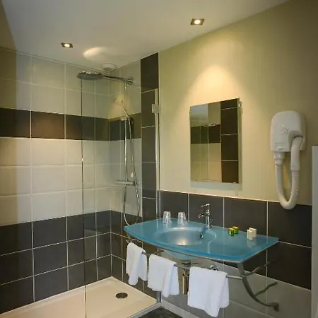 Logis Restaurant L'auberge Normande Карантан