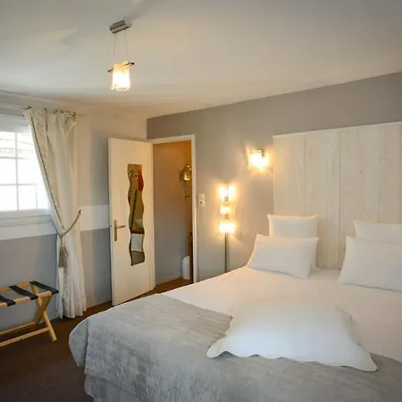 Hotel Logis Restaurant L'auberge Normande 2*