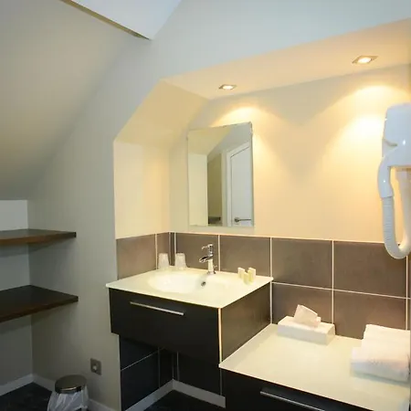 Hotel Logis Restaurant L'auberge Normande 2*