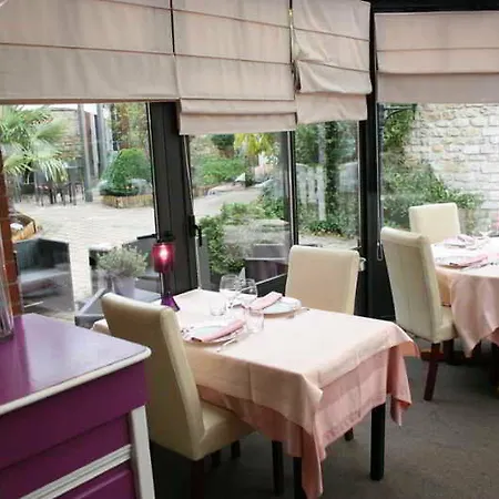 Ξενοδοχείο Logis Restaurant L'auberge Normande Καραντάν
