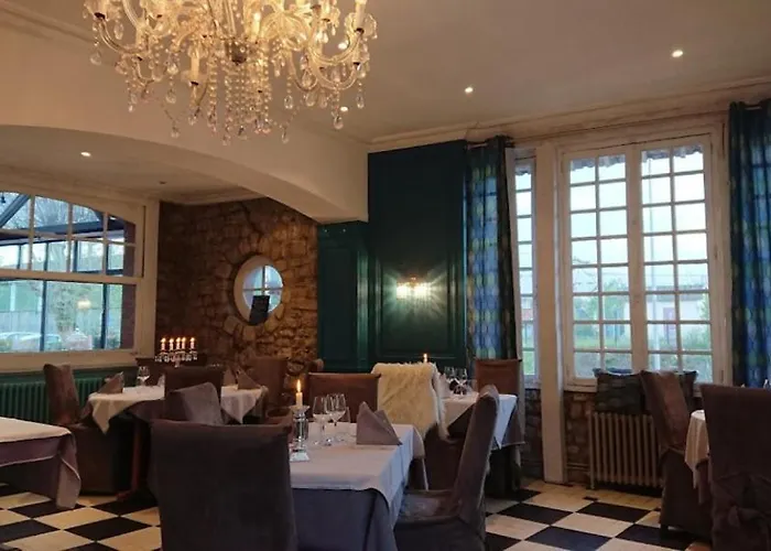 Logis Restaurant L'auberge Normande 2* Carentan