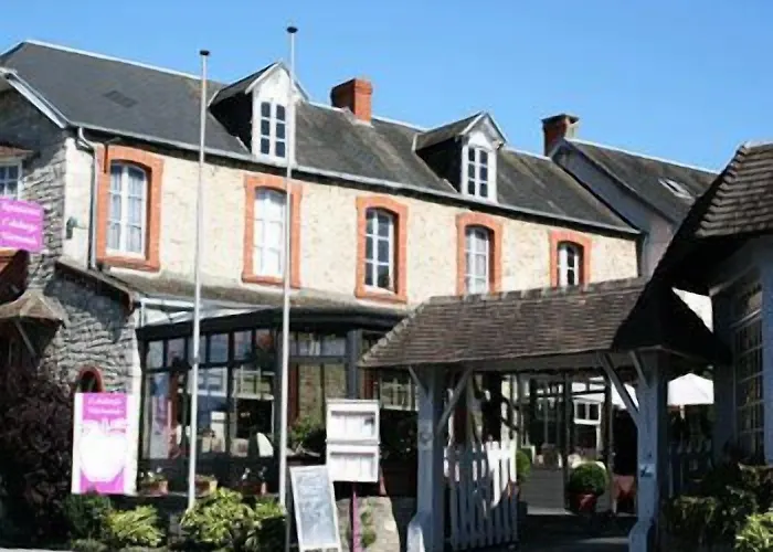 Logis Restaurant L'auberge Normande Hotel 2*