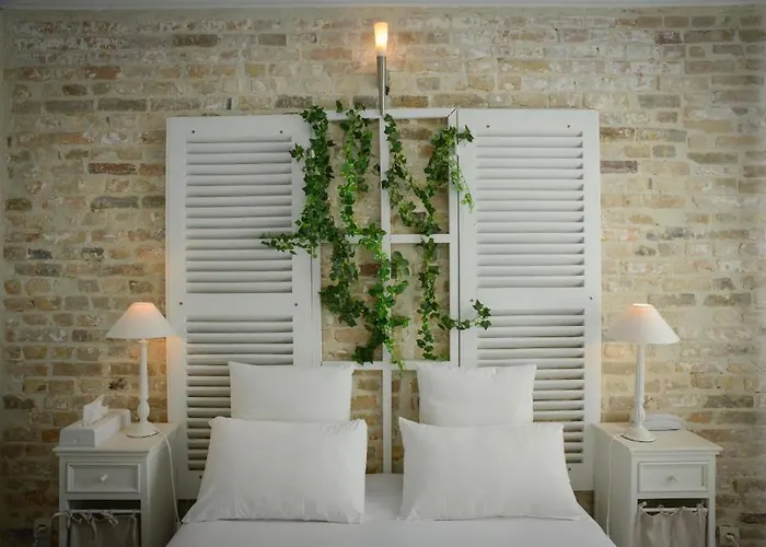 Hotel Logis Restaurant L'auberge Normande